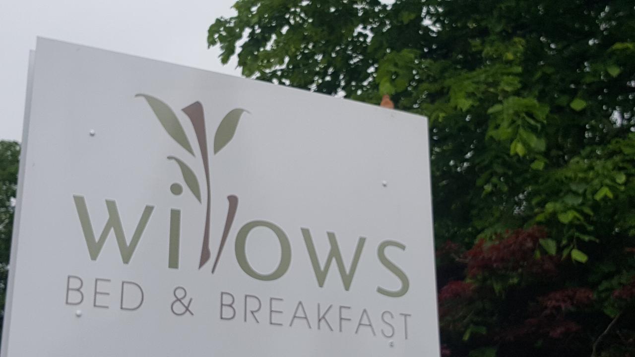 Willows Bed & Breakfast Пітлохрі Екстер'єр фото